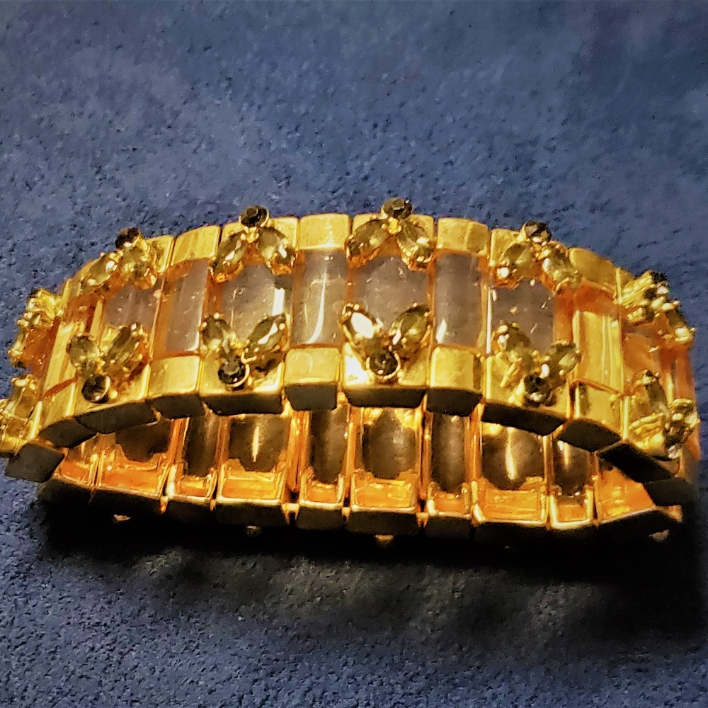 Vintage Lucite Peach Gold Tone Rectangular Link Jeweled Bracelet - Picture 1 of 9